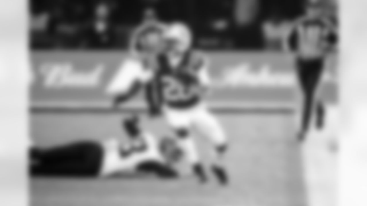 RB Ameer Abdullah #26