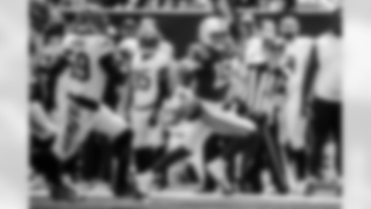 QB Riley Leonard #15