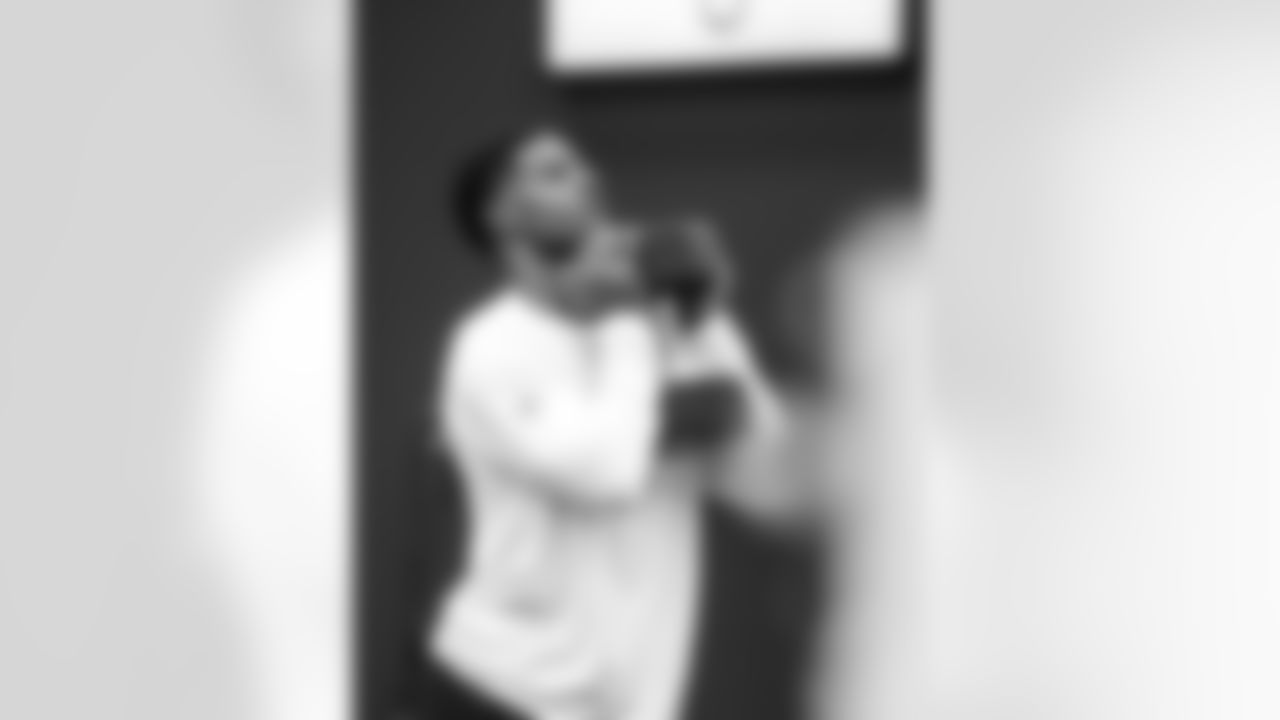 CB Jonathan Edwards #35