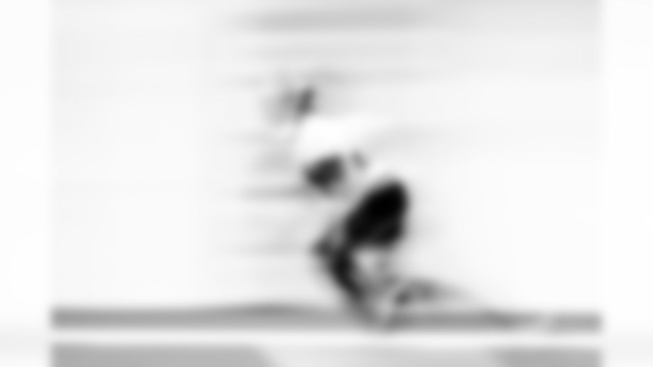 CB Kenny Moore II #23