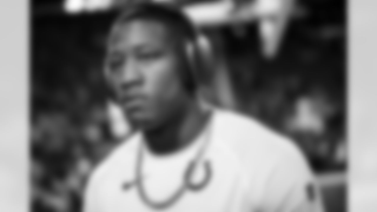 CB Jaylon Jones #40
