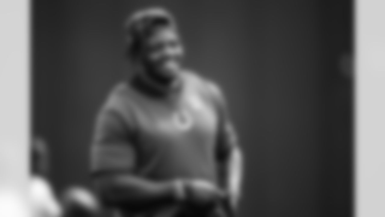 DE Samson Ebukam #52