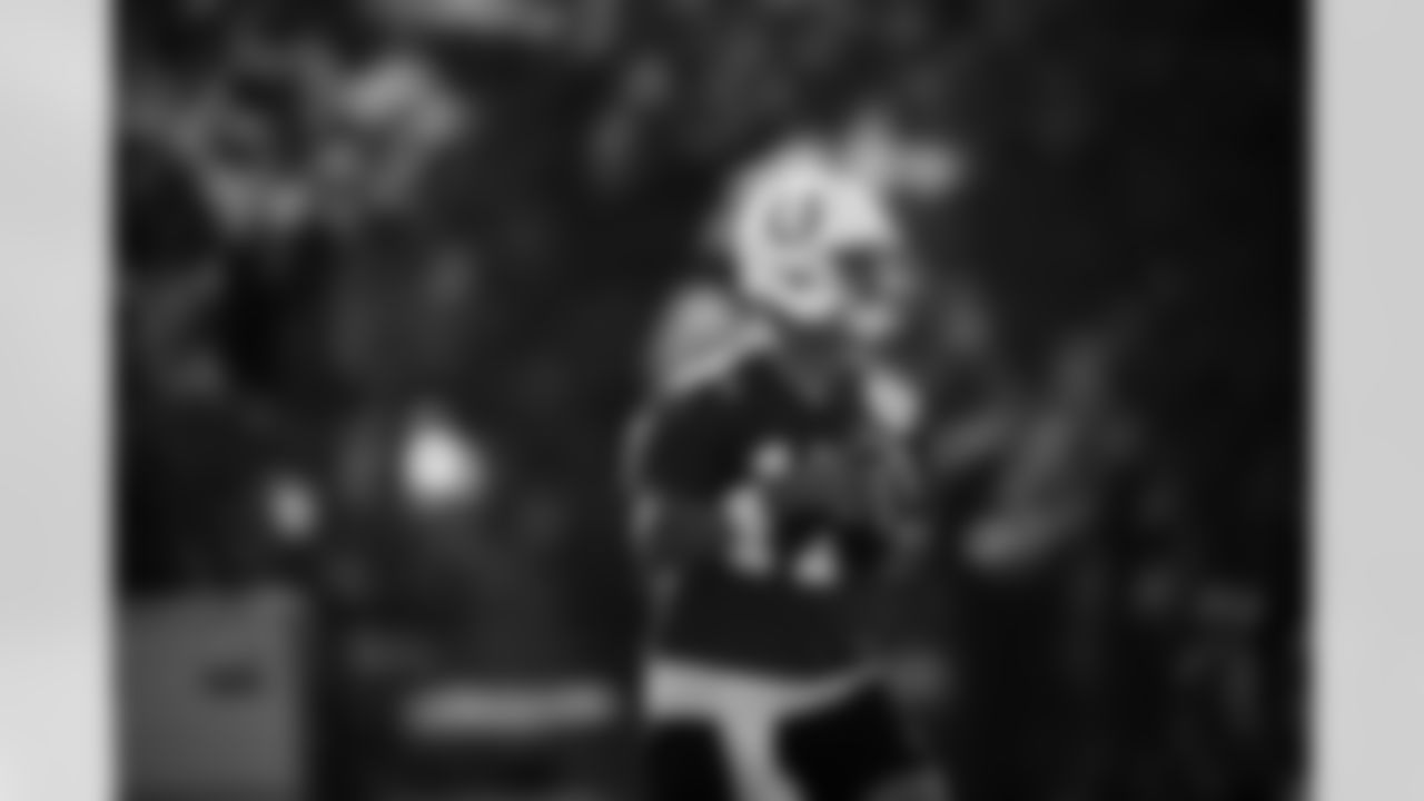 QB Daniel Jones #17