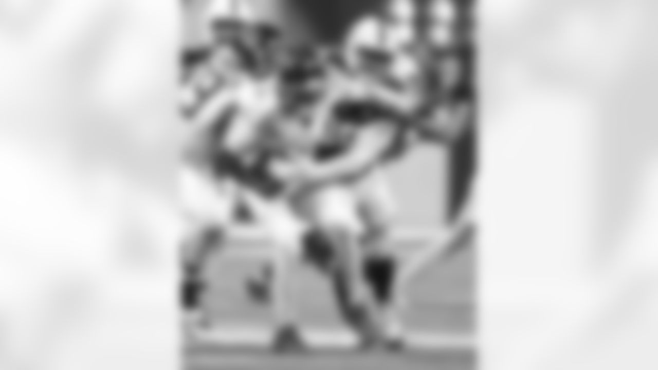 2025_1026_TEN_GamePhotos_0102