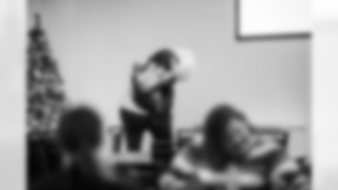 2025_1216_Books_for_Youth_29695