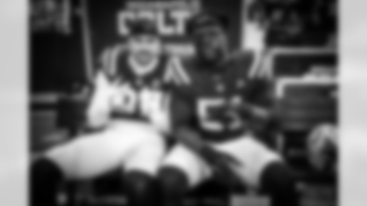 DE Laiatu Latu #97 and DE Kwity Paye #51