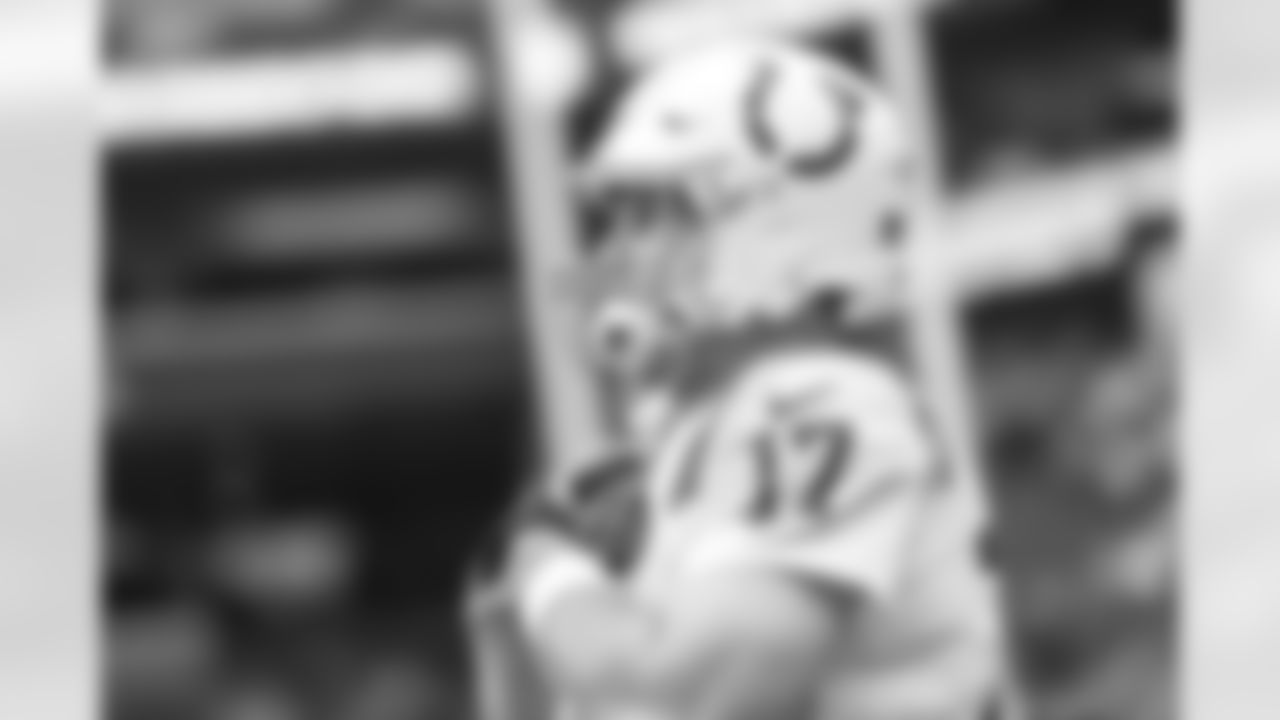 2025_1214_SEA_Pregame_0019