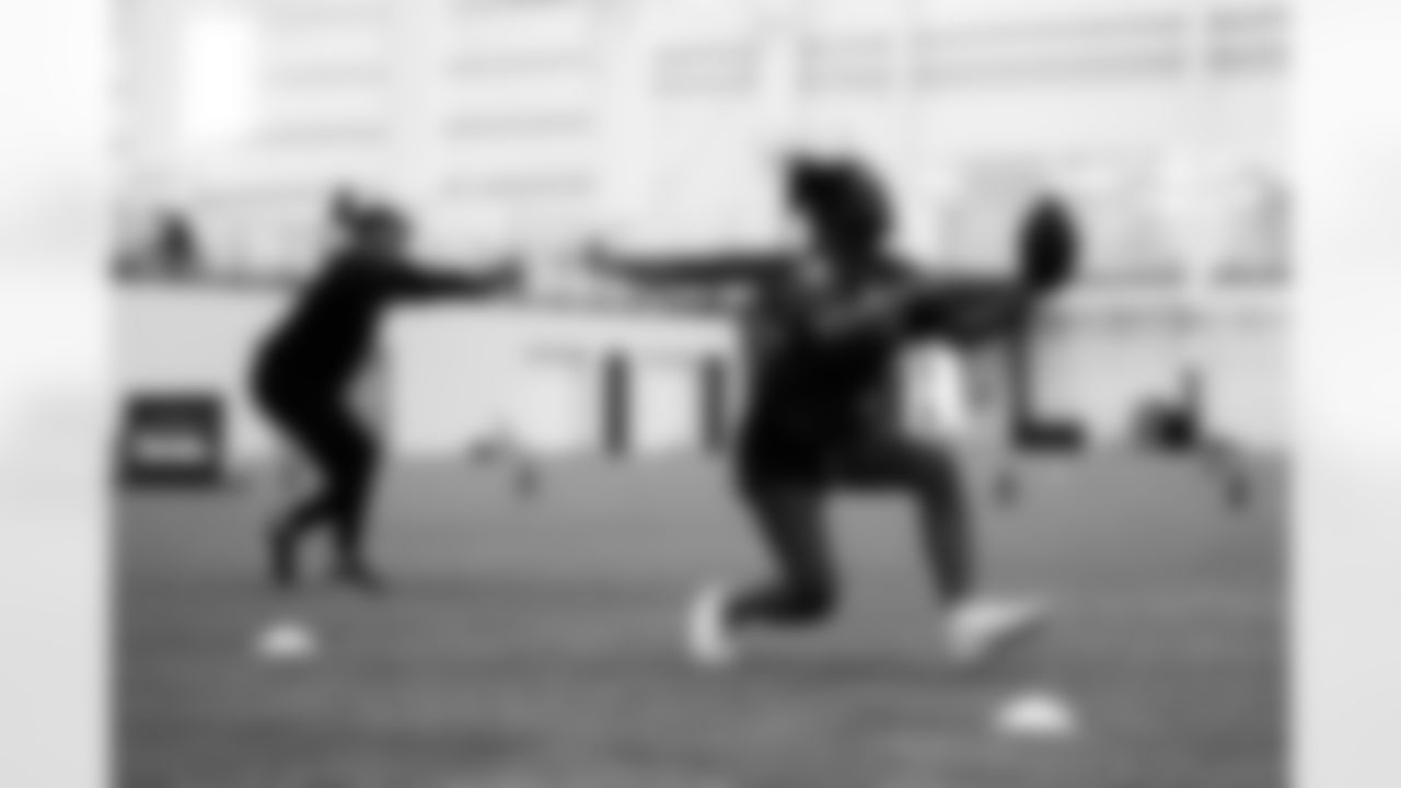 2025_0517_GIRLS_FLAG_CLINIC_0494