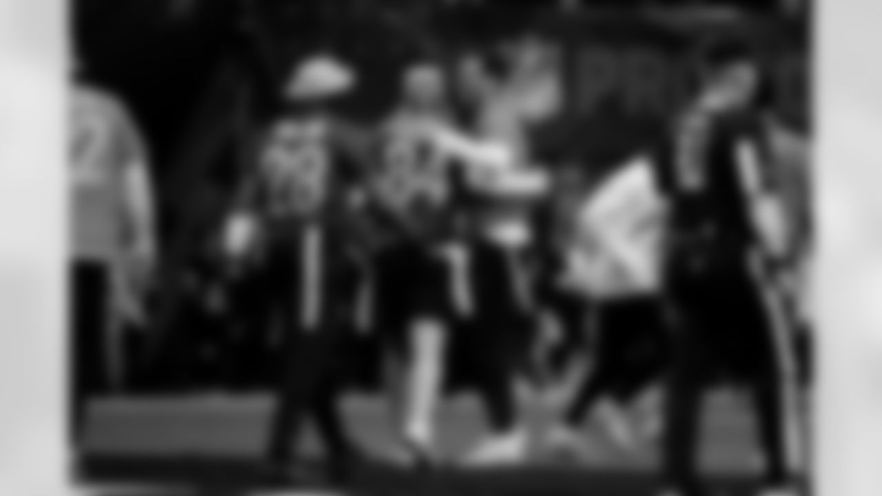 Indianapolis Colts tight end Tyler Warren (84) and Cincinnati Bengals quarterback Joe Flacco (16) celebrate a touchdown during the 2026 Pro Bowl Game on Tuesday, February 3, 2026 in San Francisco, California. (Kara Durrette/NFL)