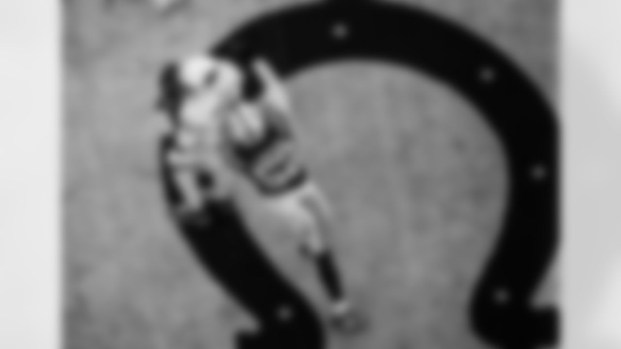 DL Samson Ebukam #52