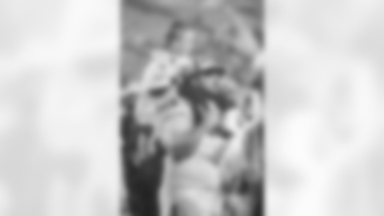 2007_0204_chi_larson_241