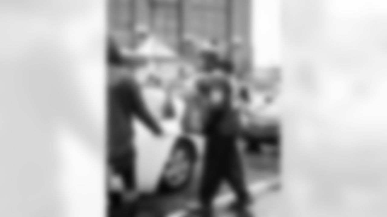 RB Jonathan Taylor #28