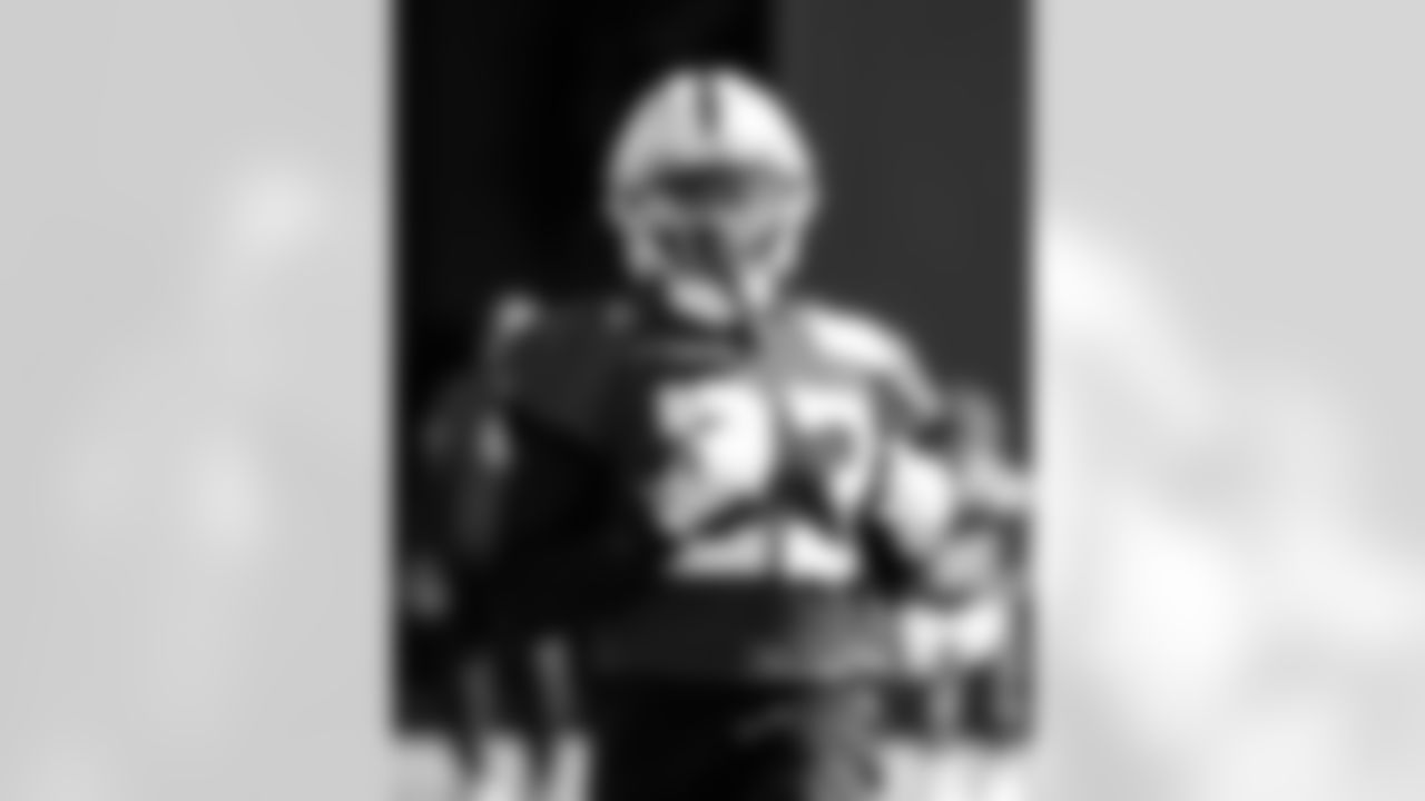 CB Kenny Moore II #23