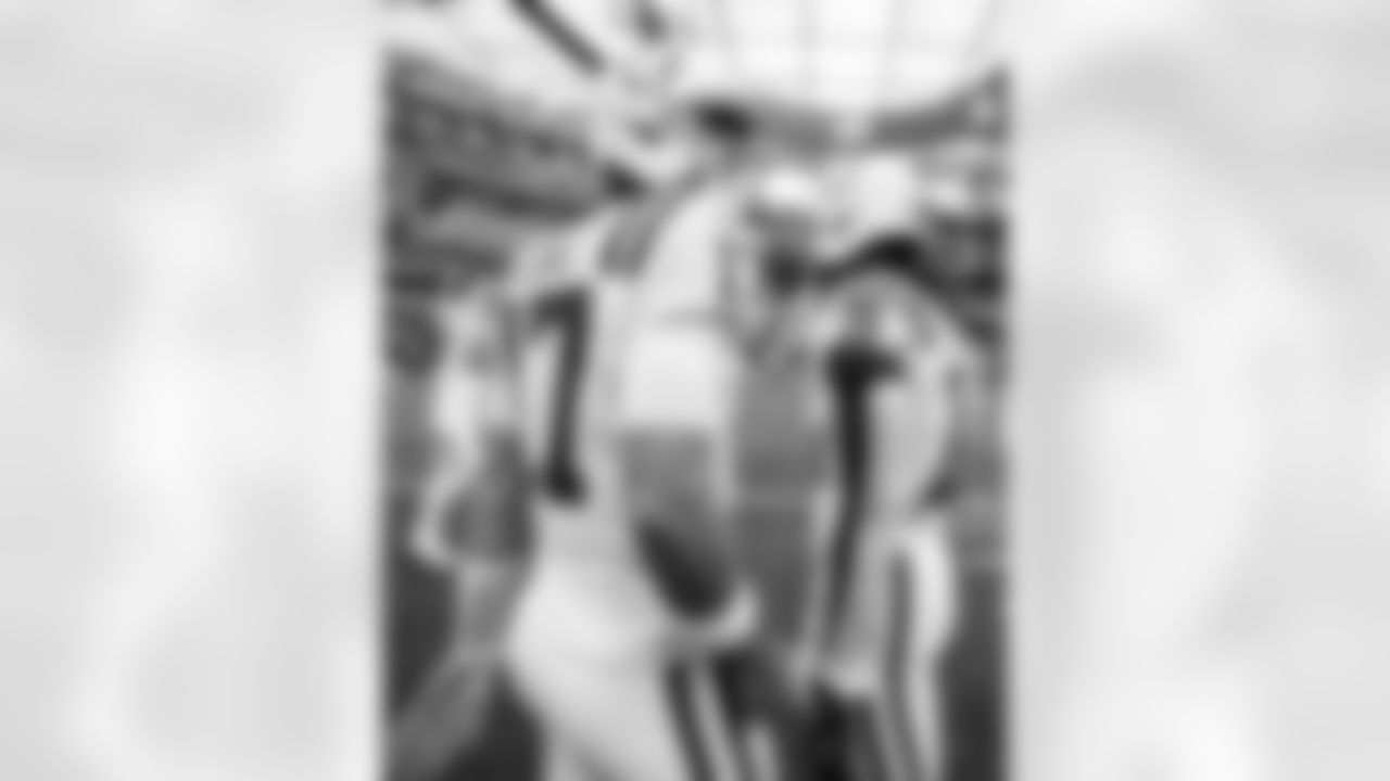 QB Daniel Jones #17 and WR Ashton Dulin #16