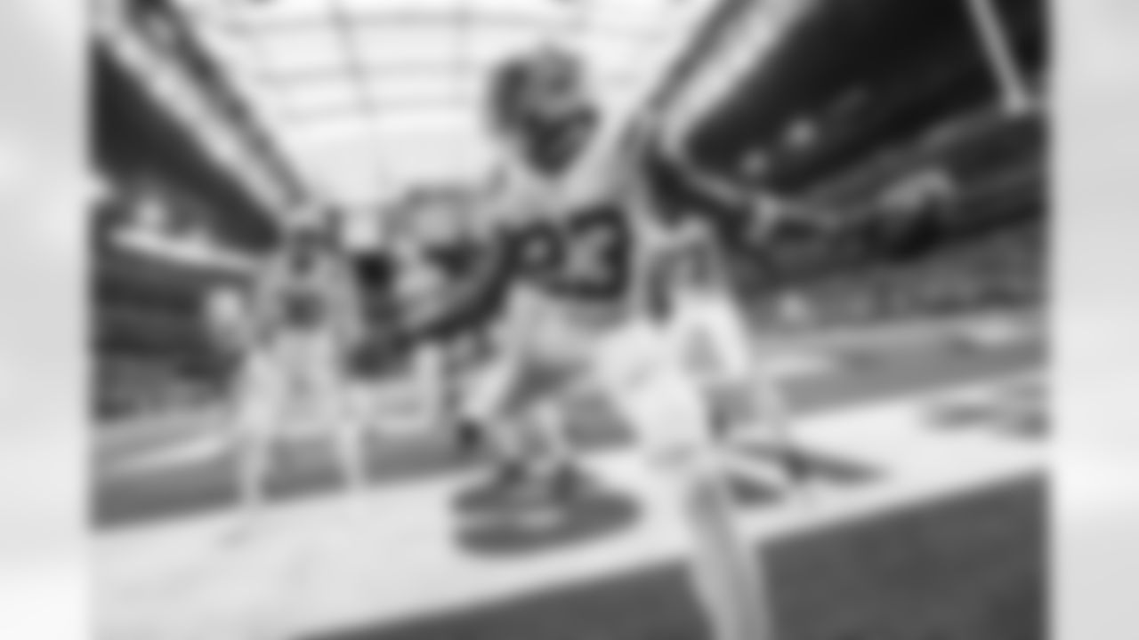 42 DB Andrew Sendejo, #45 LB E.J. Speed, #53 LB Darius Leonard, #44 LB Zaire Franklin, #30 S George Odum, #26 CB Rock Ya-Sin, ]#23 CB Kenny Moore II, #37 S Khari Willis, #27 CB Xavier Rhodes, #99 DT DeForest Buckner, #90 DT Grover Stewart, #58 LB Bobby Okereke, #44 LB Zaire Franklin