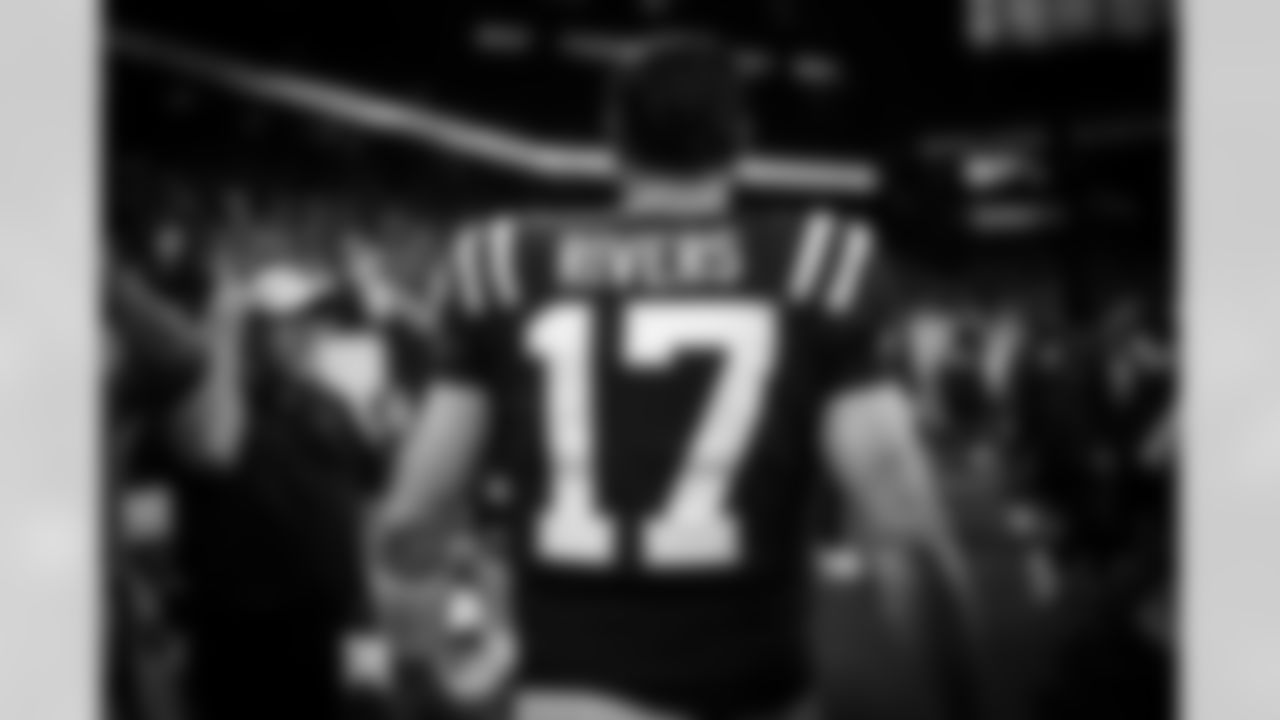 QB Phillip Rivers #17