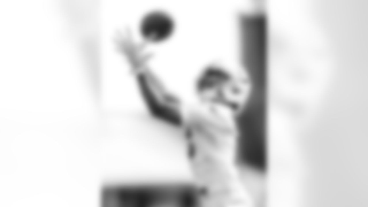 WR Anthony Gould #6