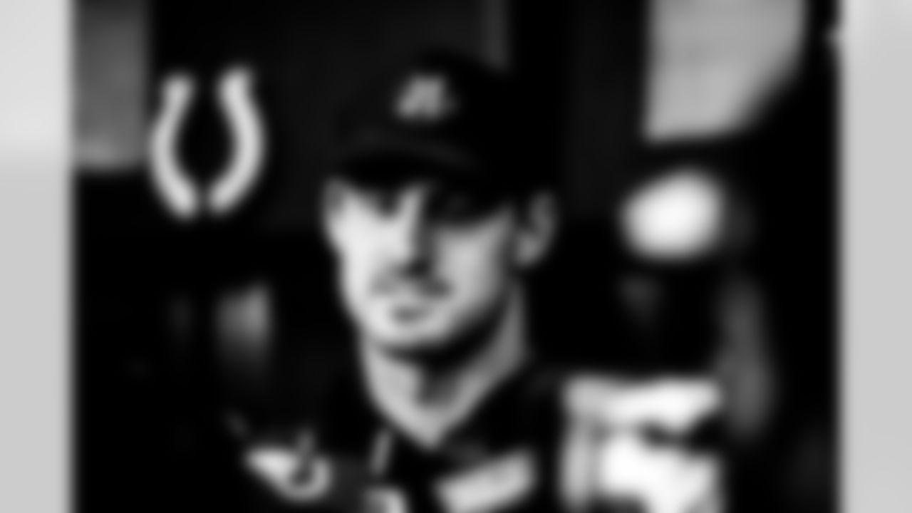 QB Daniel Jones #17