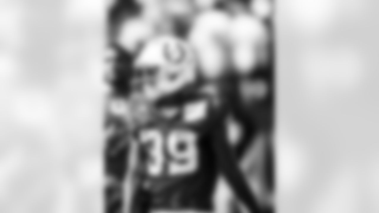 CB Alex Johnson #39