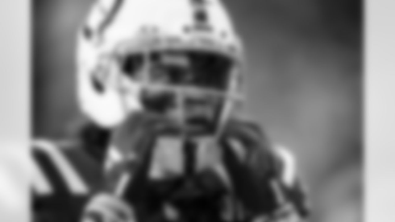 CB Kenny Moore II #23