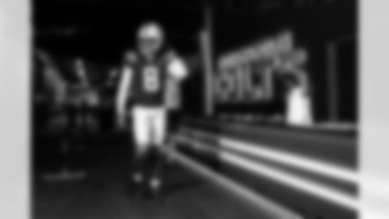 P Rigoberto Sanchez #8