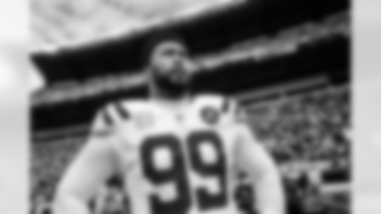 DT DeForest Buckner #99