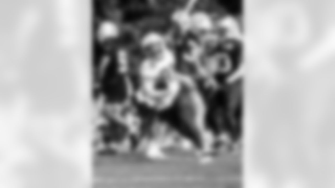 RB DJ Giddens #21