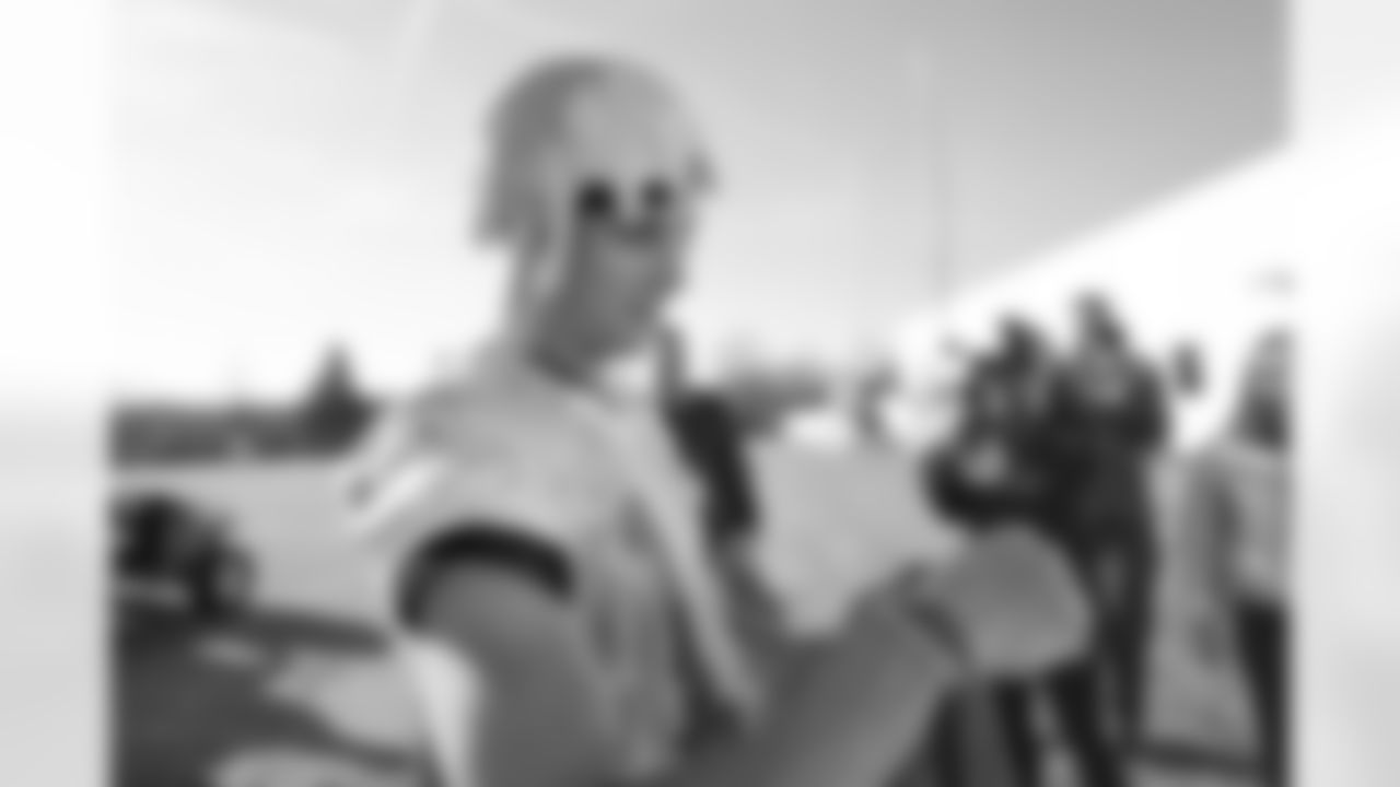 14 WR Alec Pierce