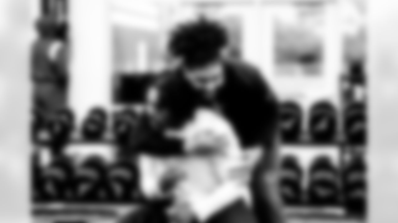 S Nick Cross #20 and DE JT Tuimoloau #91