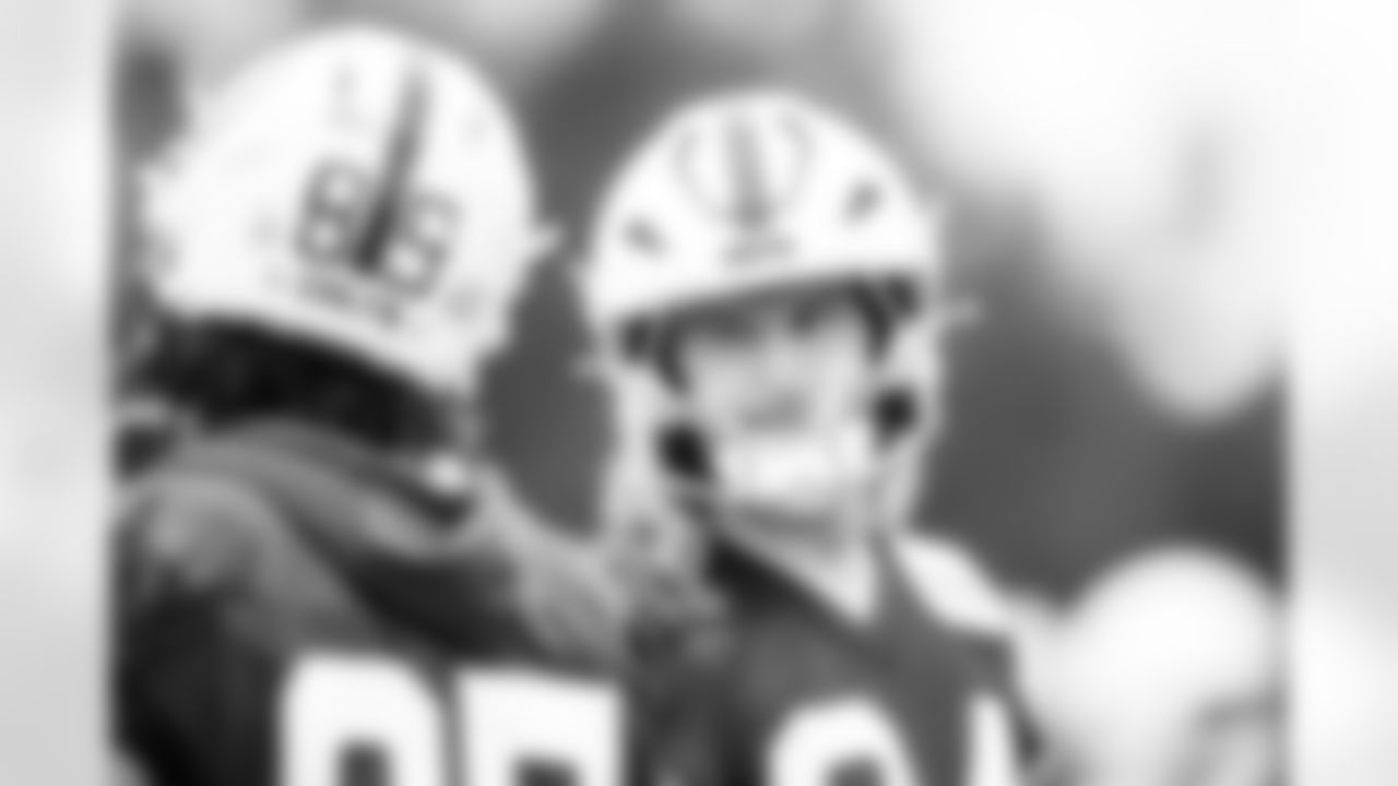 TE Tyler Warren #84