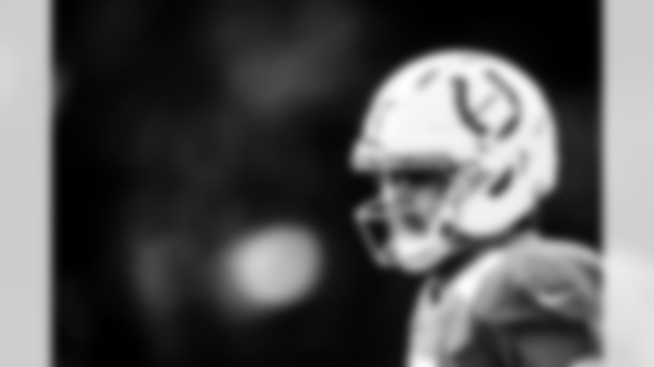 QB Daniel Jones #17