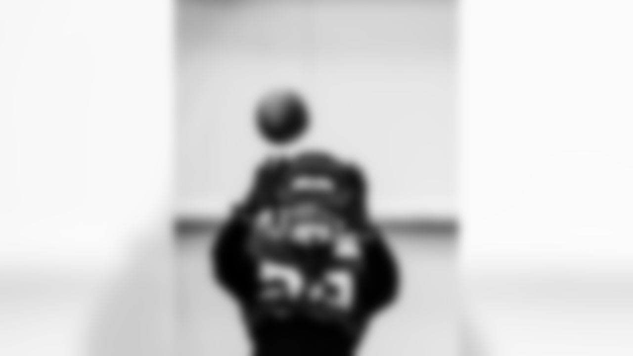 RB Jonathan Taylor #28