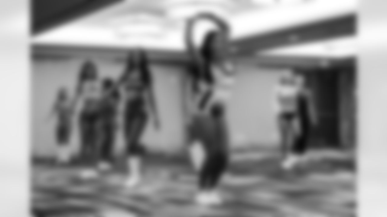 Colts Cheerleader - Cierra