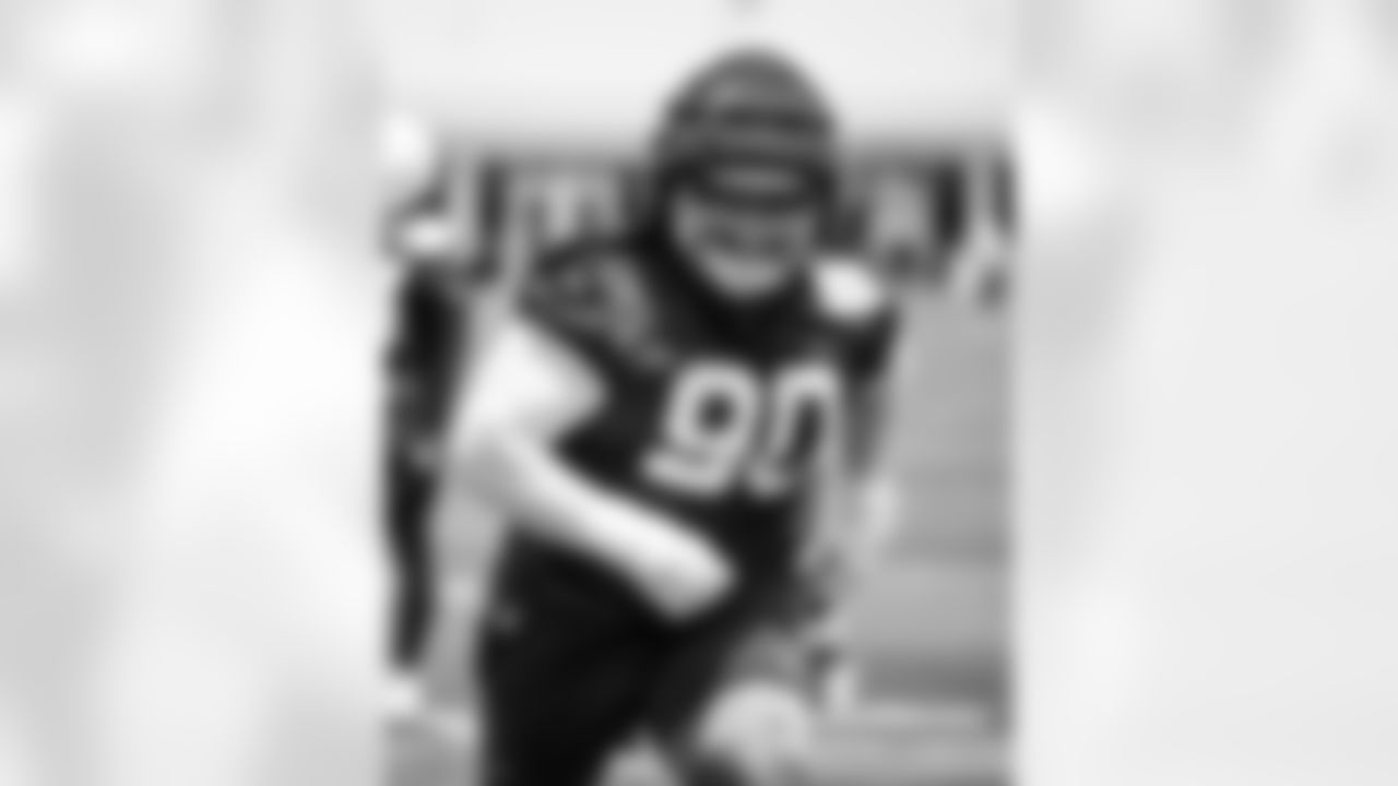 DT Grover Stewart #90