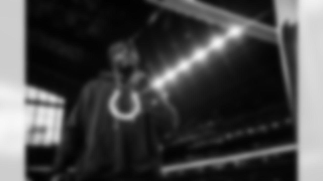 DE Samson Ebukam #52