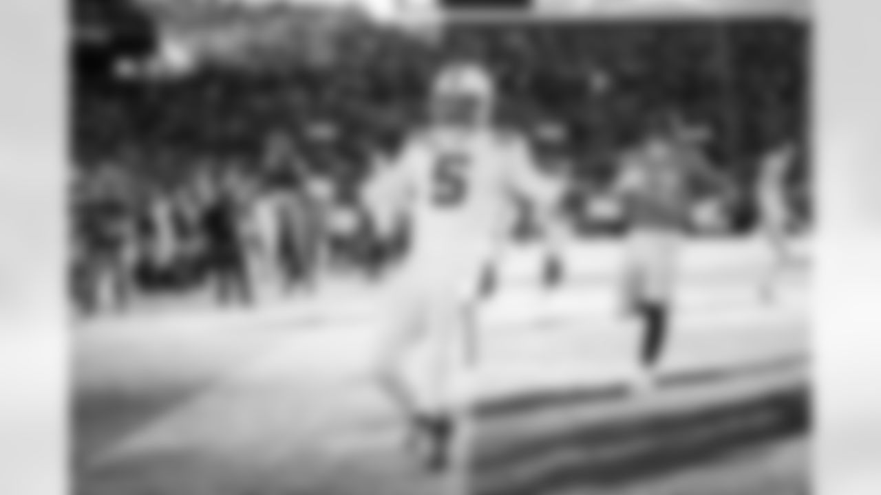 QB Anthony Richardson #5
