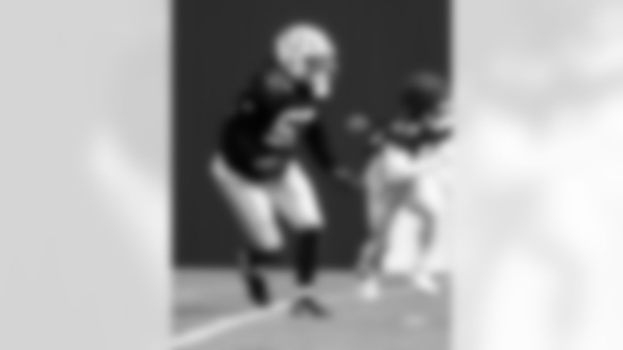 LB Germaine Pratt #53