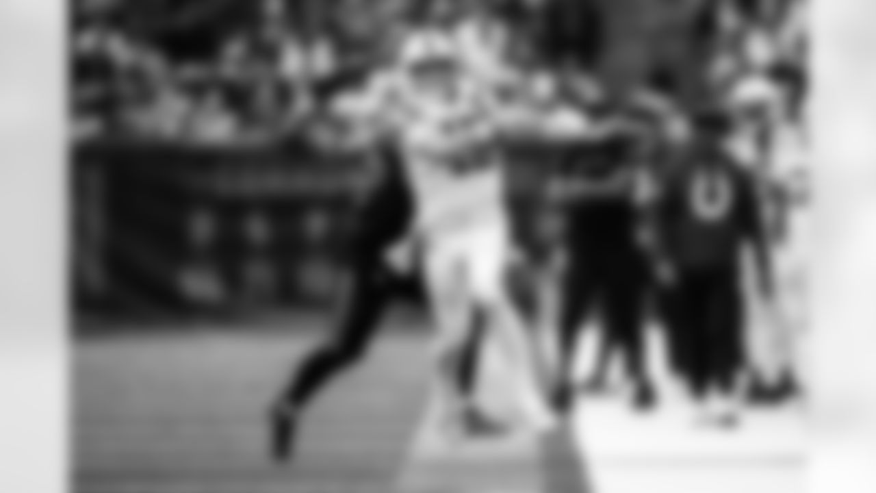 QB Riley Leonard #15