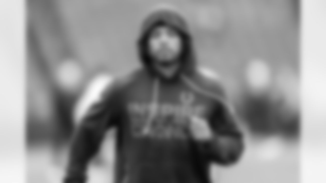 2025_1214_SEA_Pregame_0008