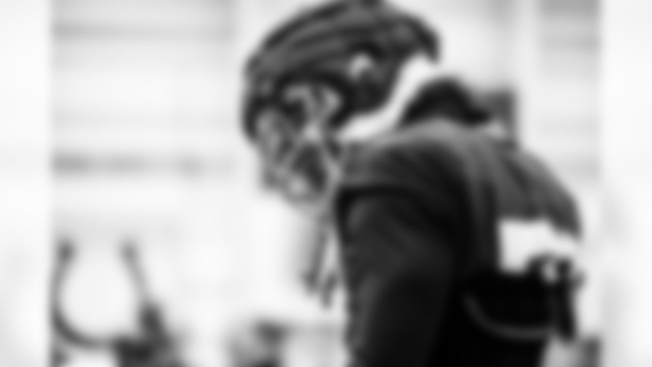CB Kenny Moore II #23