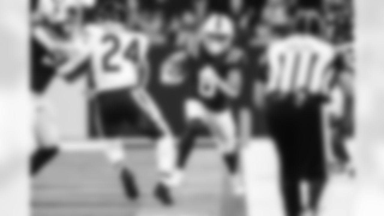 WR Anthony Gould #6