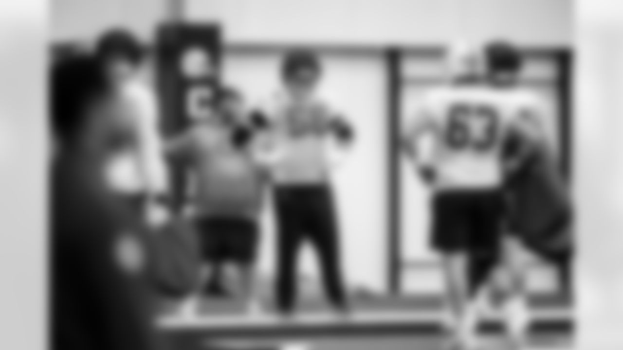 Tony Sparano Jr. Offensive Line and G Quenton Nelson #56