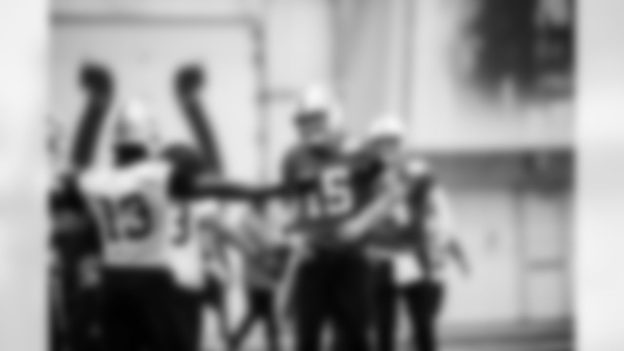 QB Riley Leonard #15