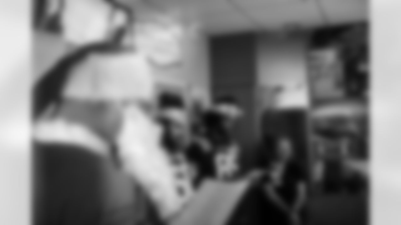 G Tanor Bortolini #60 and TE Drew Ogletree #85