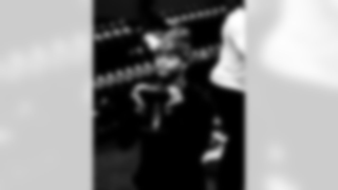 CB Cameron Mitchell #43