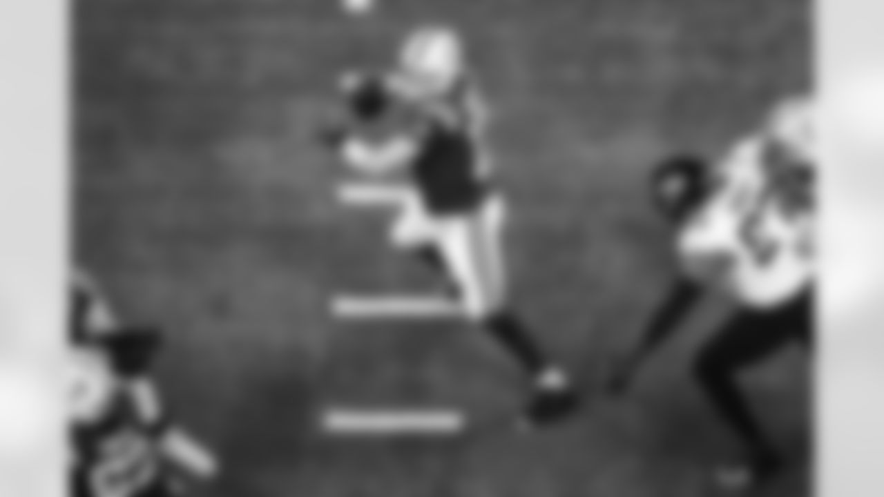 QB Philip Rivers #17