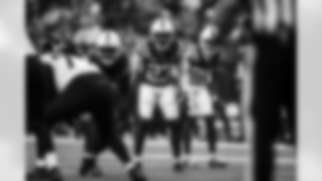 CB Kenny Moore II #23