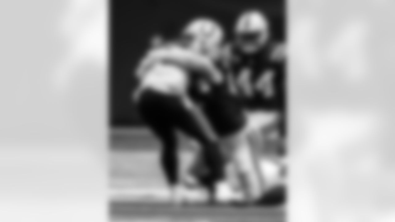 DT DeForest Buckner #99
