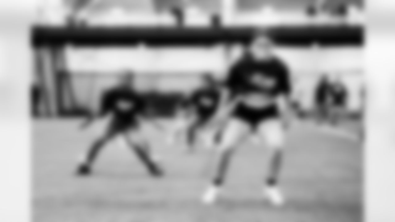 2025_0517_GIRLS_FLAG_CLINIC_0350