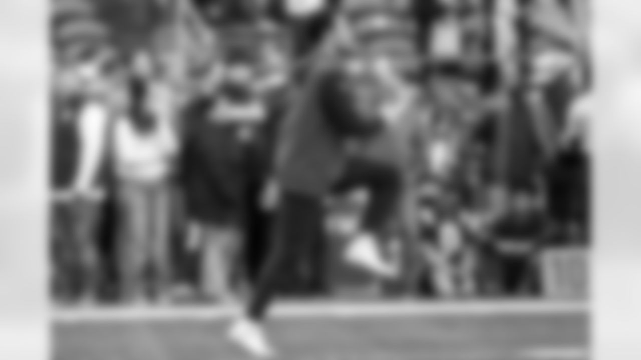 2025_1214_SEA_Pregame_0016